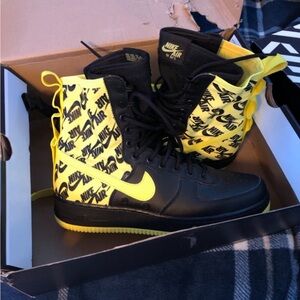 Nike SF Air Force 1 High - Black Dynamic Yellow